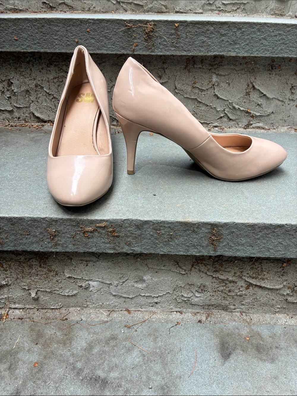 Steve Madden Beige Patent Pointed-Toe 3 1/2” Heels Sz 10